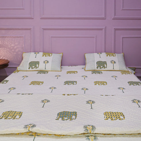 Araavat Bed Cover